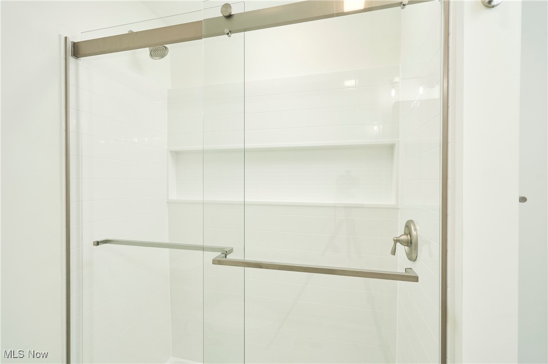 Burton, Ohio 44021, United States, 4 Bedrooms Bedrooms, ,3 BathroomsBathrooms,Residential,Active,228342