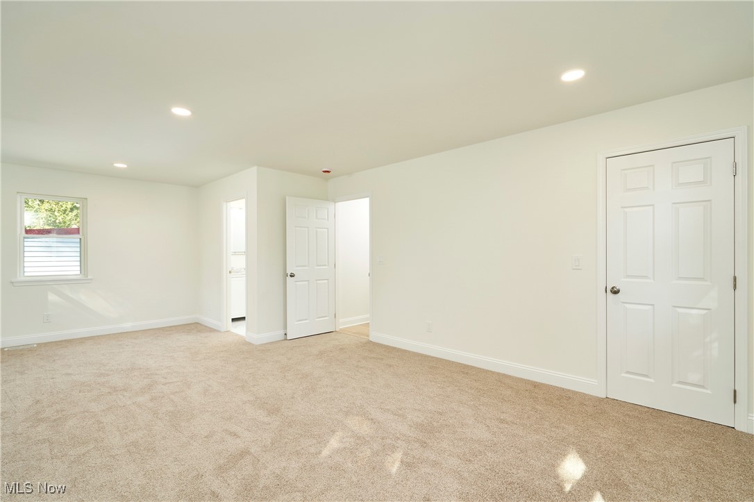 Burton, Ohio 44021, United States, 4 Bedrooms Bedrooms, ,3 BathroomsBathrooms,Residential,Active,228342