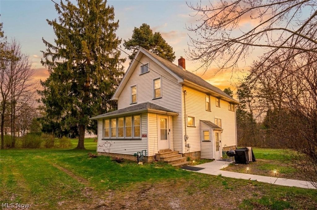 Photo of 2816 Hoagland Blackstub Road, Cortland, OH 44410 (MLS # 5197717)