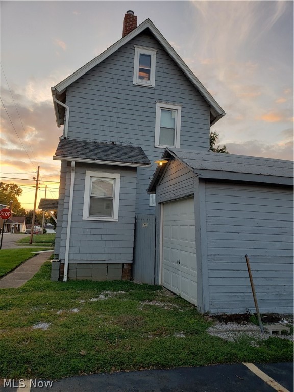 Main image without alt text