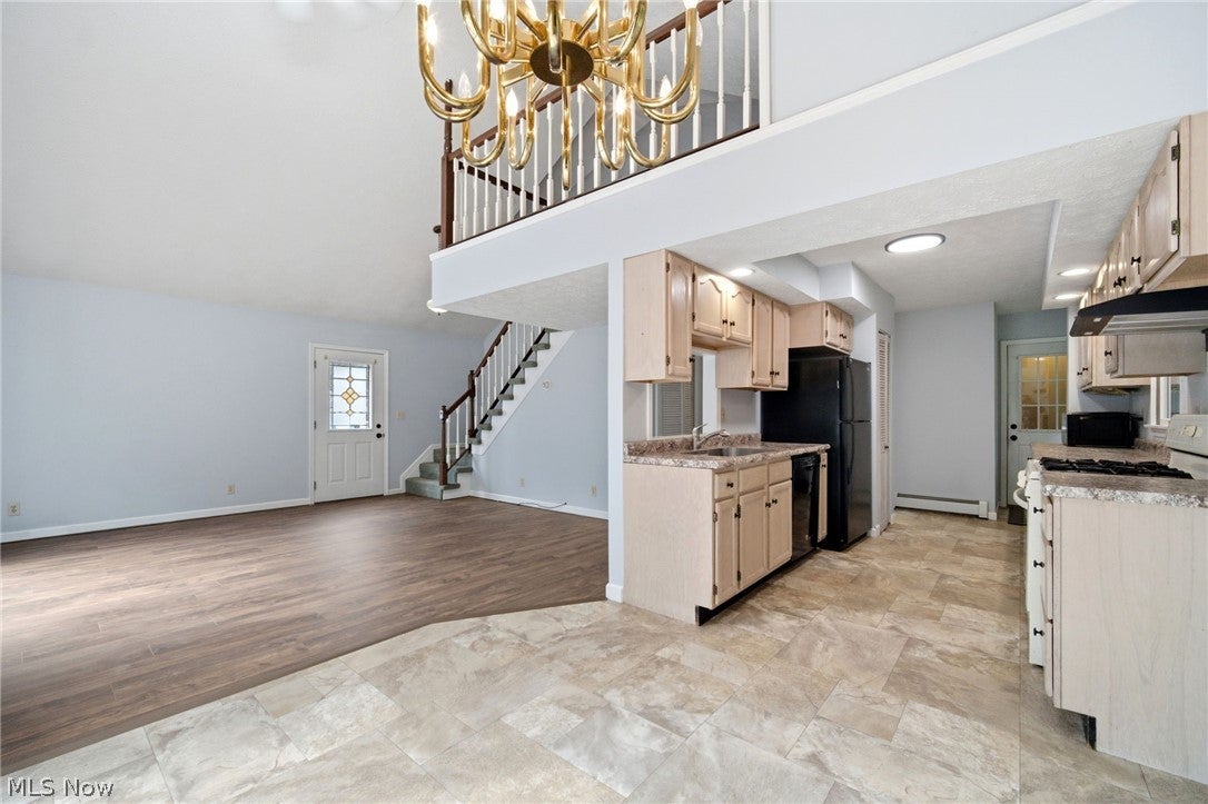 989 Howard Drive