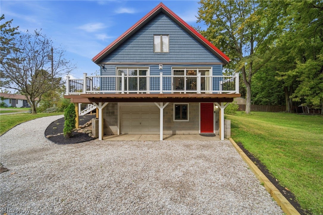 989 Howard Drive