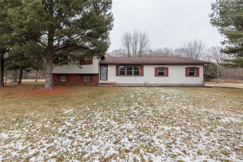 Photo of 6199 Vandemark Road, Medina, OH 44256 (MLS # 5181345)