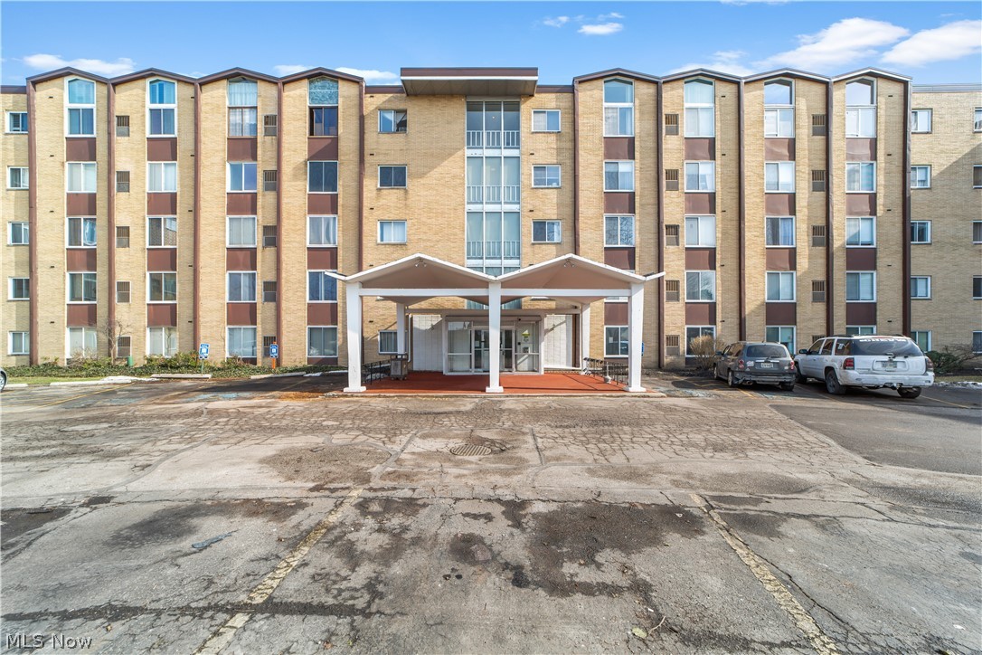 Kings Path Condo - Residential