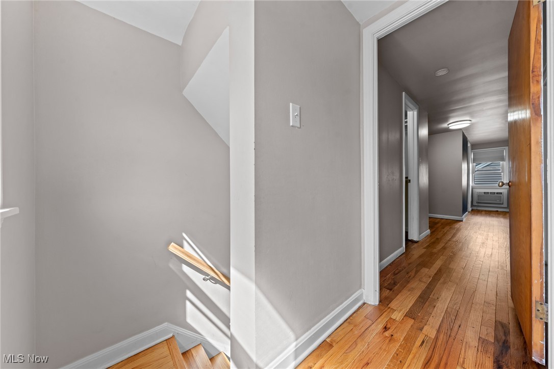24005 E Silsby Road, Beachwood, Ohio image 30