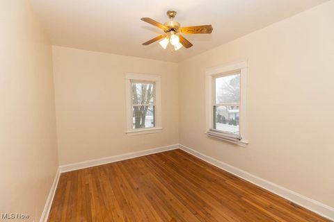Tiny photo for 1598 Alameda Avenue, Lakewood, OH 44107 (MLS # 5178371)
