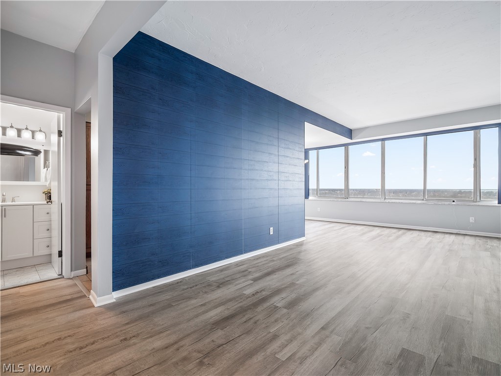 The Carlyle - Residential