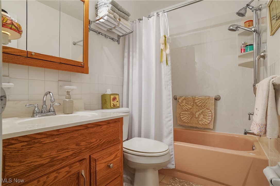 Silver Lake Towers Condo - Residential