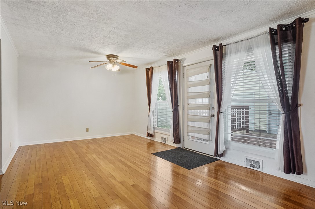 Cuyahoga Falls, Ohio 44221, United States, 3 Bedrooms Bedrooms, ,2 BathroomsBathrooms,Residential,Active,170376