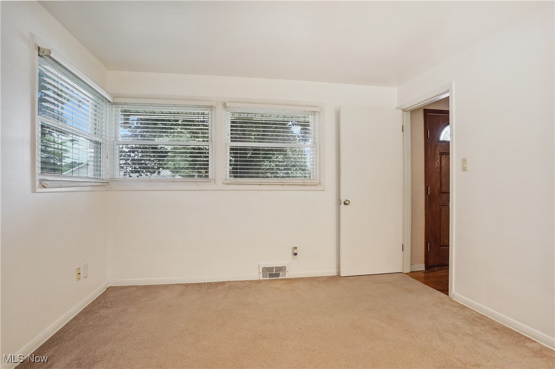 Cuyahoga Falls, Ohio 44221, United States, 3 Bedrooms Bedrooms, ,2 BathroomsBathrooms,Residential,Active,170376