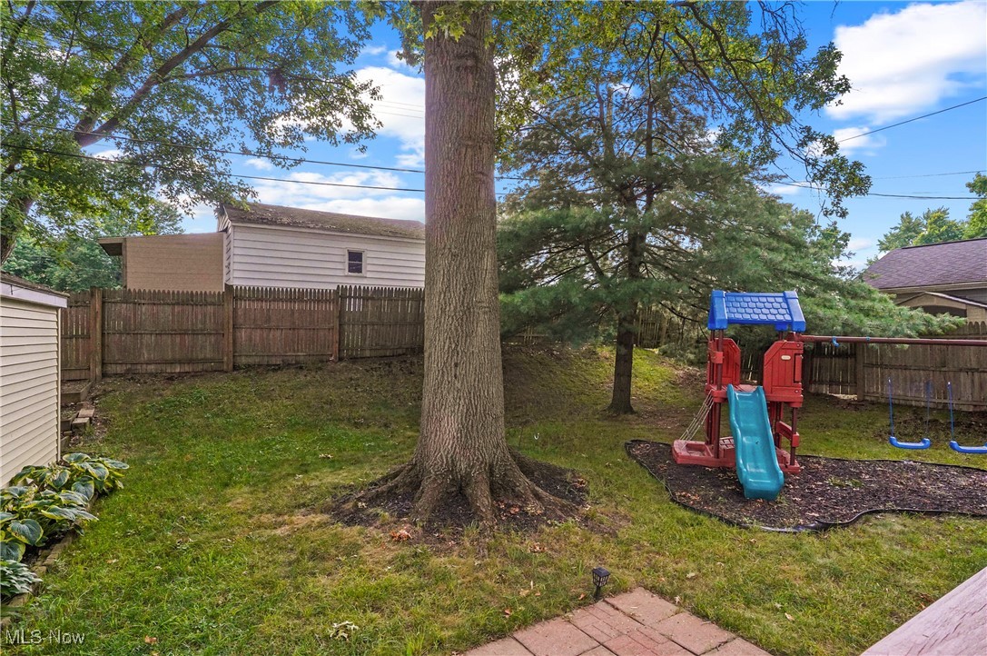 Cuyahoga Falls, Ohio 44221, United States, 3 Bedrooms Bedrooms, ,2 BathroomsBathrooms,Residential,Active,170376