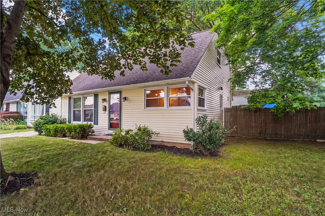 Cuyahoga Falls, Ohio 44221, United States, 3 Bedrooms Bedrooms, ,2 BathroomsBathrooms,Residential,Active,170376