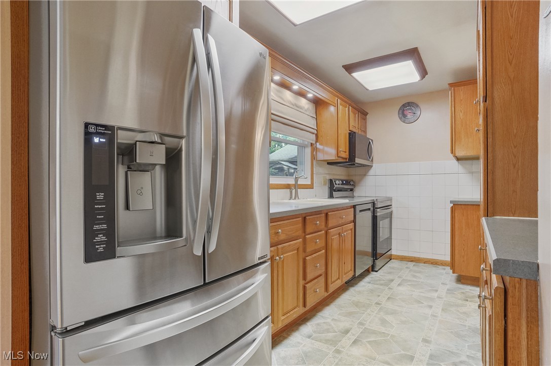 Cuyahoga Falls, Ohio 44221, United States, 3 Bedrooms Bedrooms, ,2 BathroomsBathrooms,Residential,Active,170376