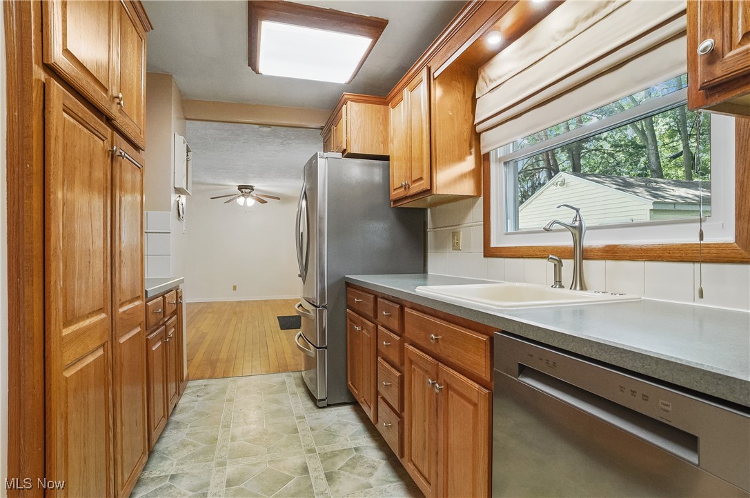 Cuyahoga Falls, Ohio 44221, United States, 3 Bedrooms Bedrooms, ,2 BathroomsBathrooms,Residential,Active,170376