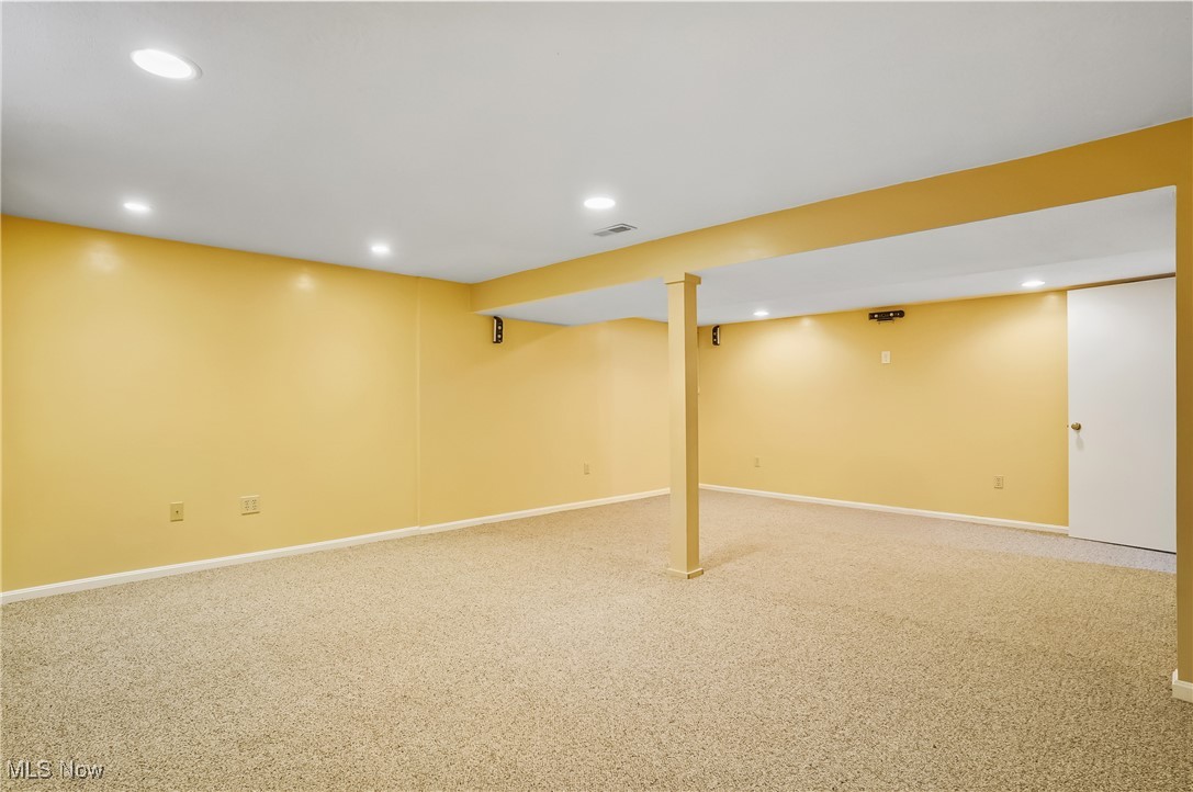 Cuyahoga Falls, Ohio 44221, United States, 3 Bedrooms Bedrooms, ,2 BathroomsBathrooms,Residential,Active,170376