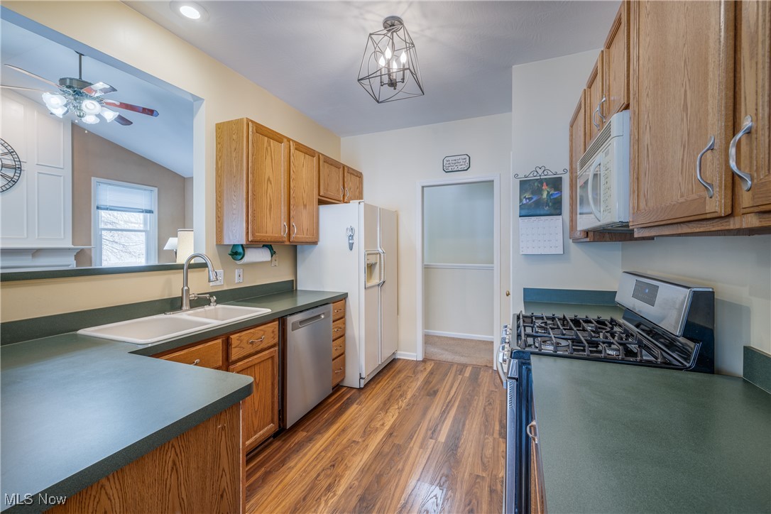 Country Club Village Ph 1 Clstr De - Residential