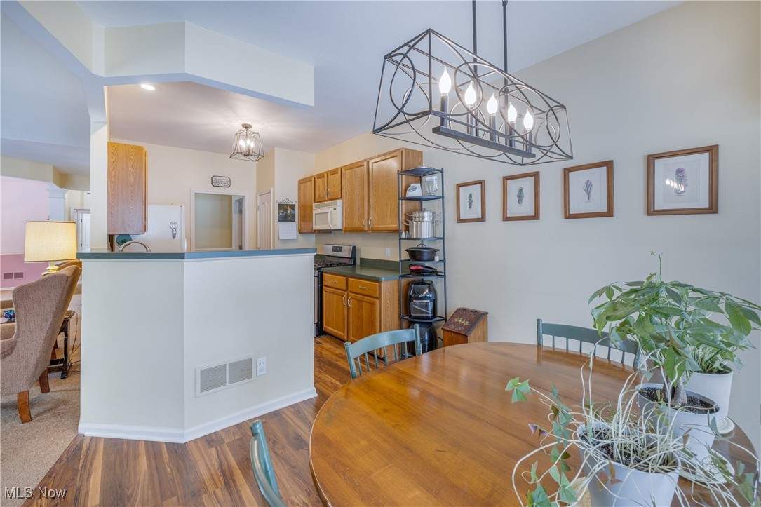 Country Club Village Ph 1 Clstr De - Residential