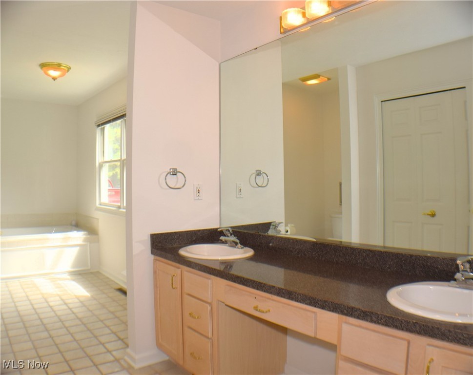 8055 Washington Avenue, North Royalton, Ohio image 20
