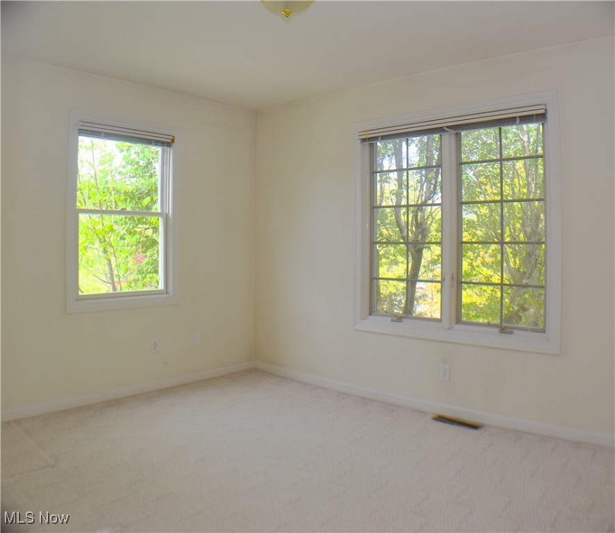 8055 Washington Avenue, North Royalton, Ohio image 31