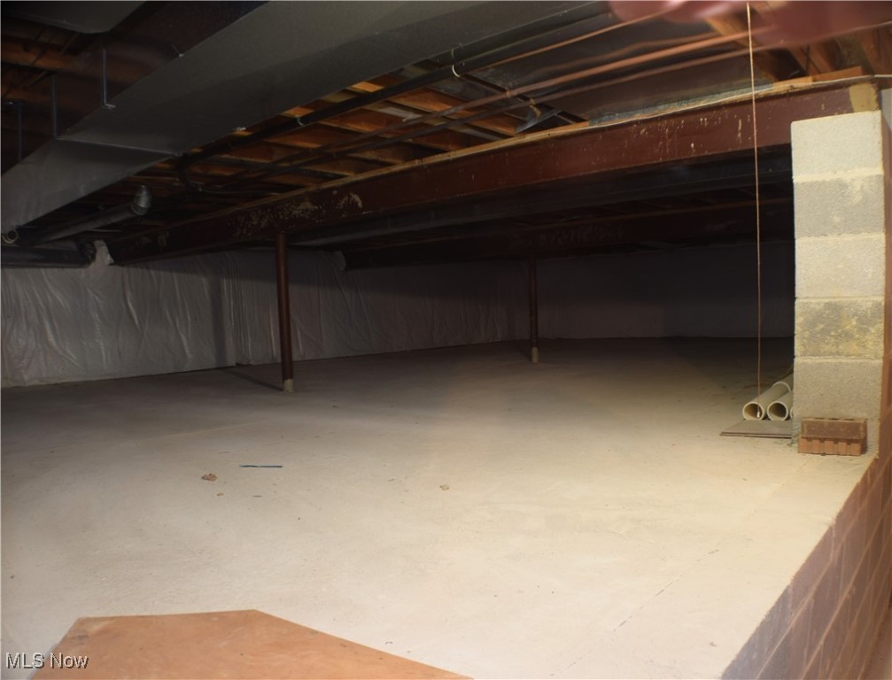 8055 Washington Avenue, North Royalton, Ohio image 37