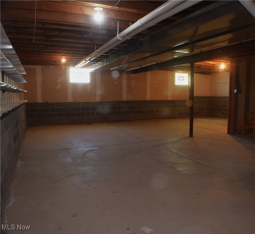 8055 Washington Avenue, North Royalton, Ohio image 35