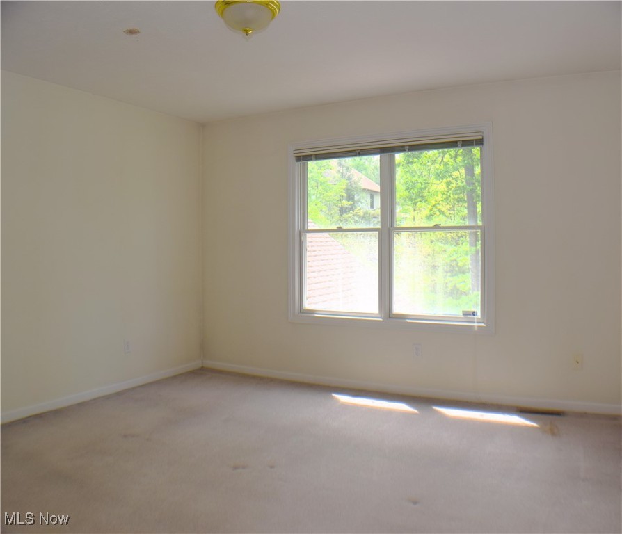 8055 Washington Avenue, North Royalton, Ohio image 34
