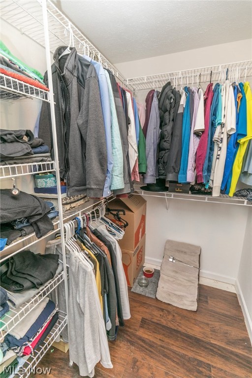 Lenox Crk Condo - Residential