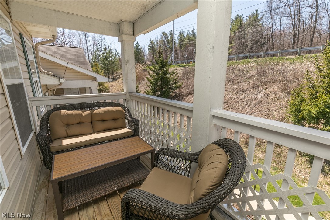 Lenox Crk Condo - Residential