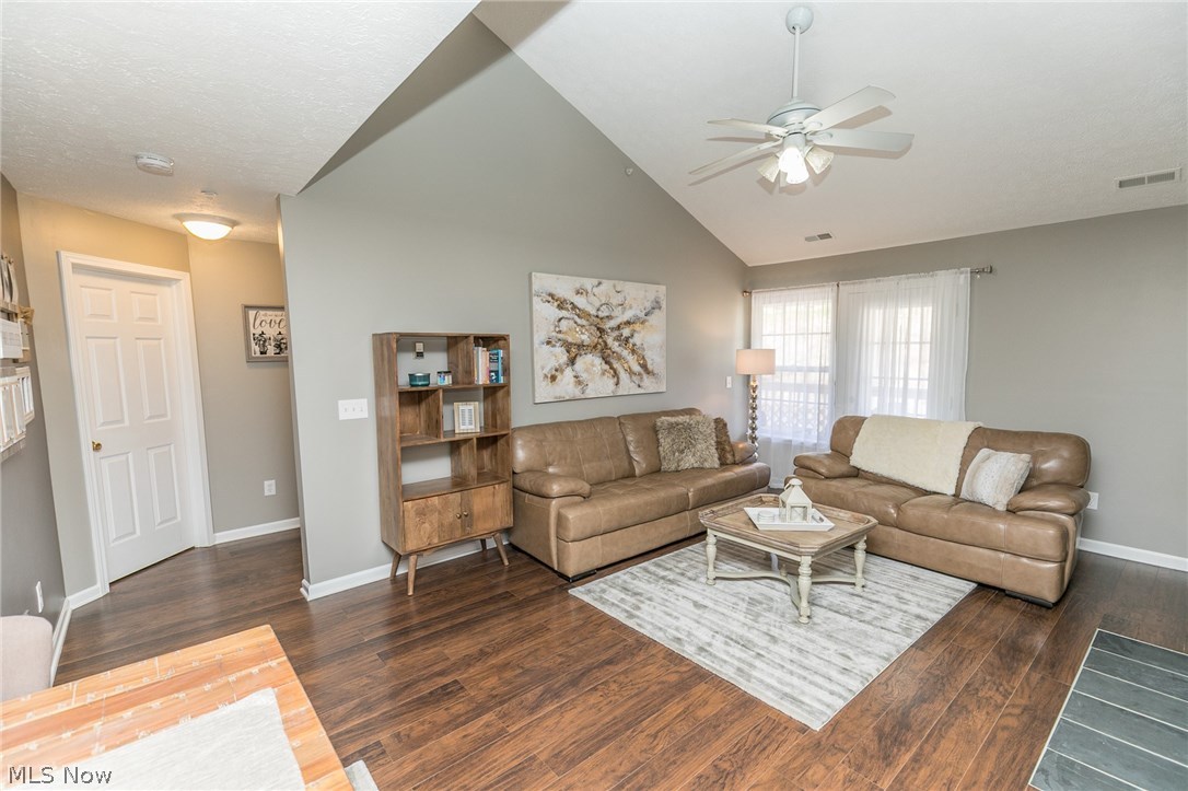 Lenox Crk Condo - Residential