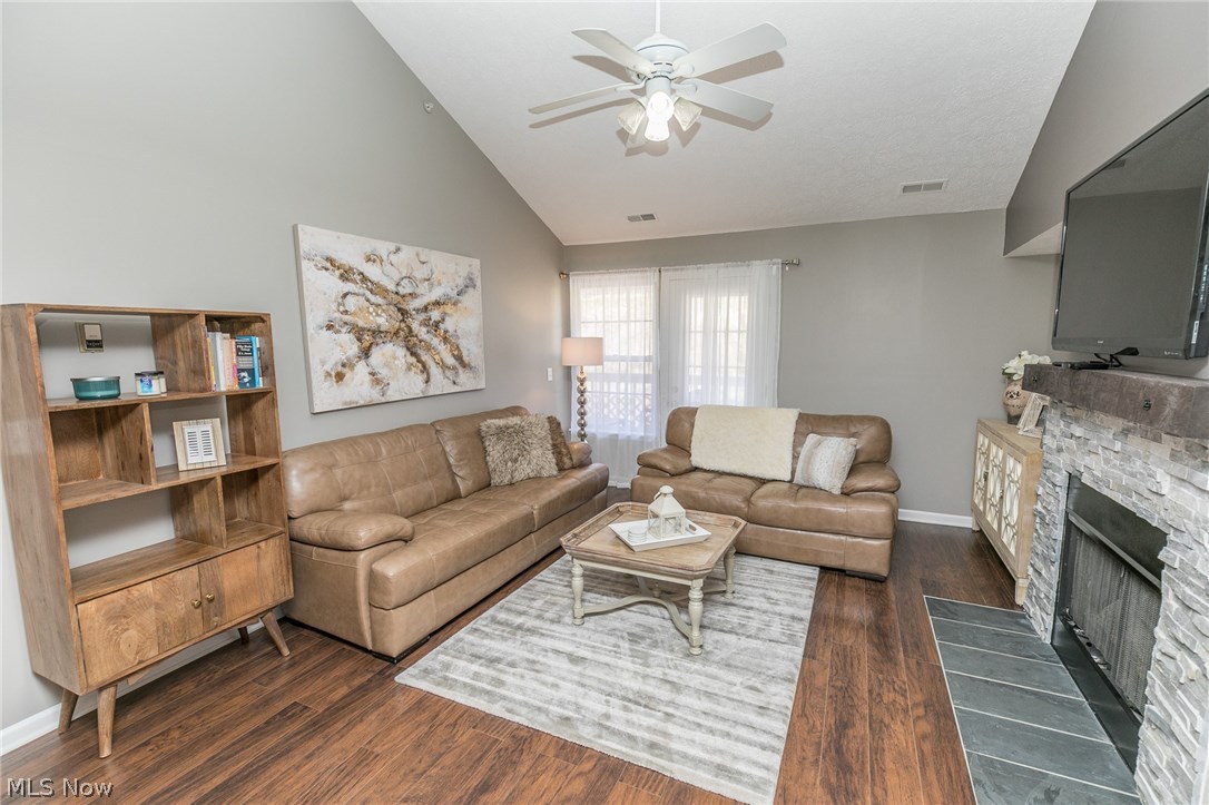 Lenox Crk Condo - Residential