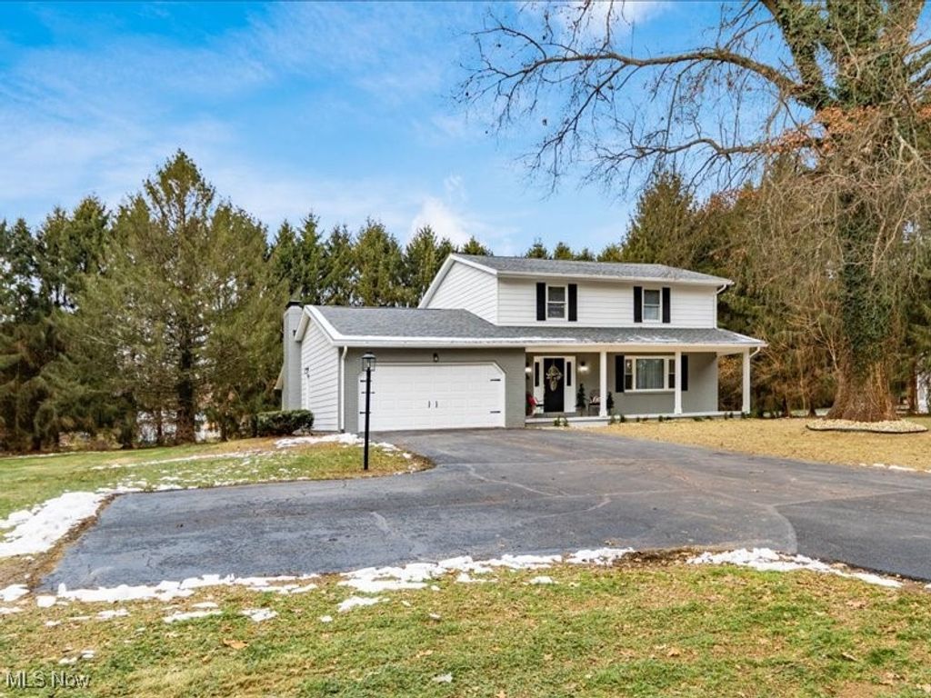 Photo of 5315 Dresden Road, Zanesville, OH 43701 (MLS # 5176862)