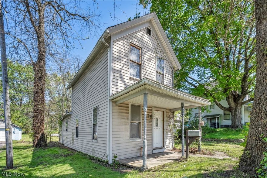 Attention investors! 383 N Arlington St in Akron is a prime value-add opportunity ready for your next project. This 2-bedroom, 1-bath home offers a functional layout and strong potential for a straightforward renovation.

The property does need work, making it an ideal candidate for the Buy, Rehab, Rent, Refinance, Repeat strategy or a profitable fix-and-flip. With market rents around $1,000/month, there’s solid potential for steady cash flow once updates are complete. For flippers, the manageable scope and value-add upside create an opportunity to renovate and resell for profit.
Affordable entry point, proven rental demand, and multiple exit strategies make this a smart addition to any investor’s portfolio. Whether you’re looking to BRRRR and hold or renovate and flip, this deal offers the flexibility investors are looking for.
Bring your contractor, run your numbers, and capitalize on the potential—opportunities like this don’t last!