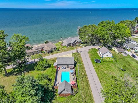 Photo for 9385 Headlands Road