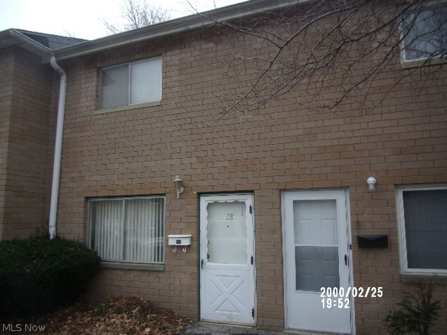 All Brick Townhouse; 2 Bedroom; 1.5 Baths; close to many amenities - golf; shopping; public park; Schedule your showing today! This is a Fannie Mae HomePath Property.