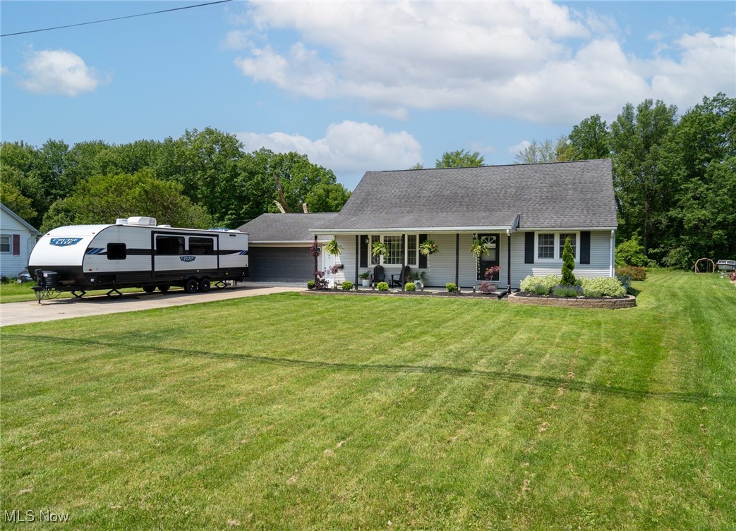 320 N Lake Street, South Amherst, Ohio image 32