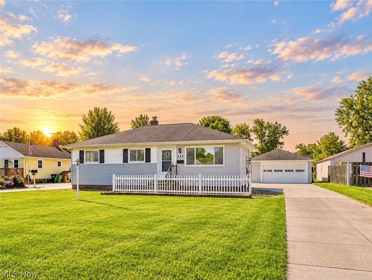 285 NOBOTTOM RD, BEREA, OH 44017 - Image e93ecf12dff0450147cdade7284cc404/3969141488