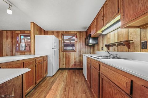 Tiny photo for 13881 Salem Church Street NE, Paris, OH 44669 (MLS # 5190225)