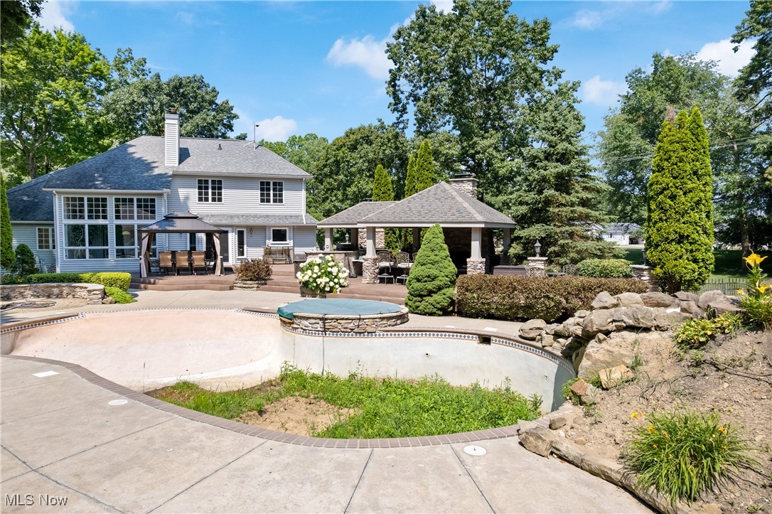 2351 Mallard Road