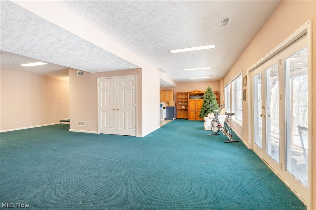 Stones Throw - Residential