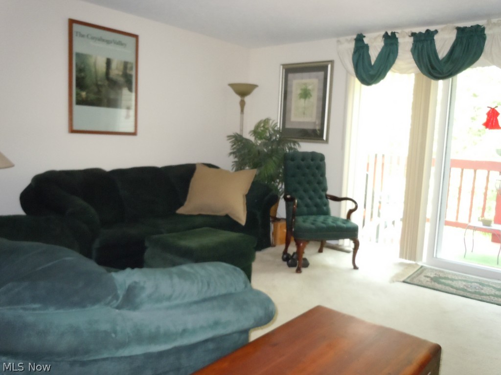 Woodland Lake Ph II - Residential Lease