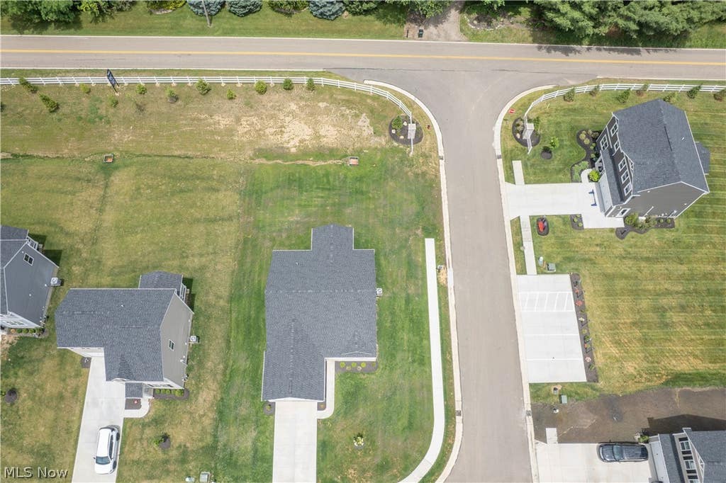 Photo of 2655 Elkford Circle NE, Canton, OH 44721 (MLS # 5218925)