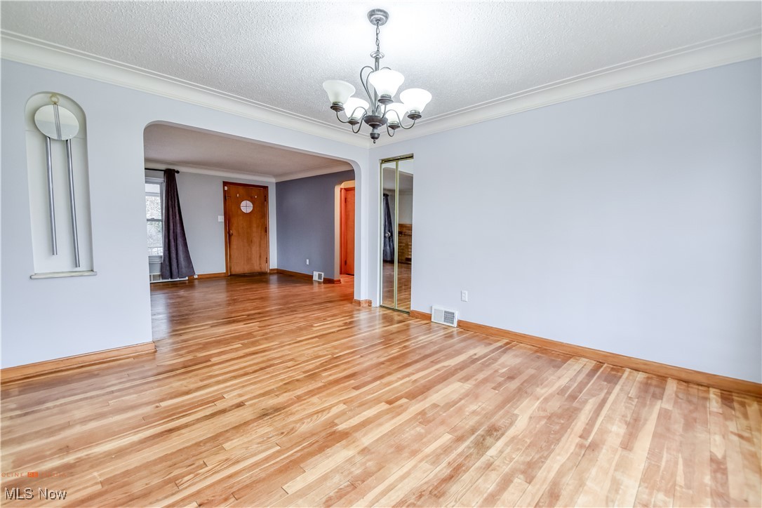 7074 Lake Shore Boulevard, Mentor, Ohio image 13