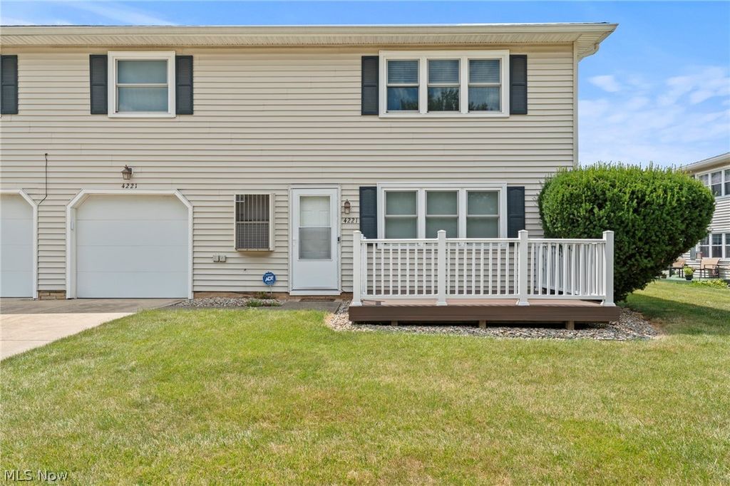 Photo of 4221 Regal Avenue, Brunswick, OH 44212 (MLS # 5226400)
