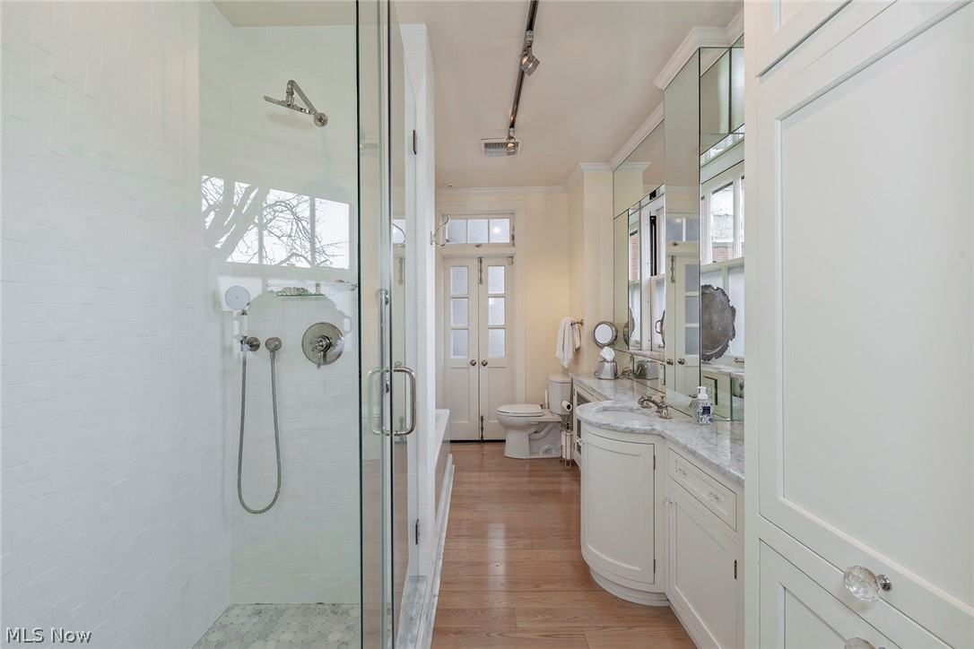 Moreland Courts - Residential