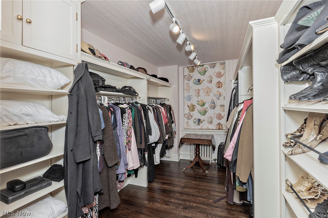 Moreland Courts - Residential