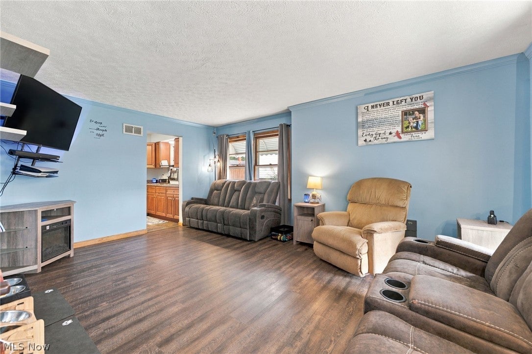 191 Woodhill Drive