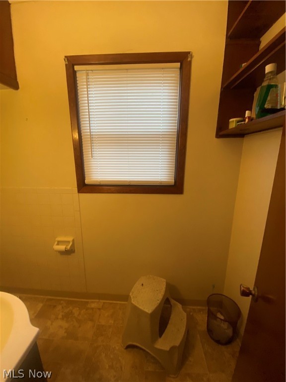 C W Moses & E D Burtons - Residential