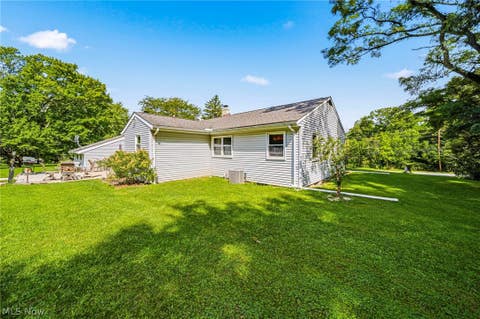 Tiny photo for 219 W Mennonite Road, Aurora, OH 44202 (MLS # 5237154)