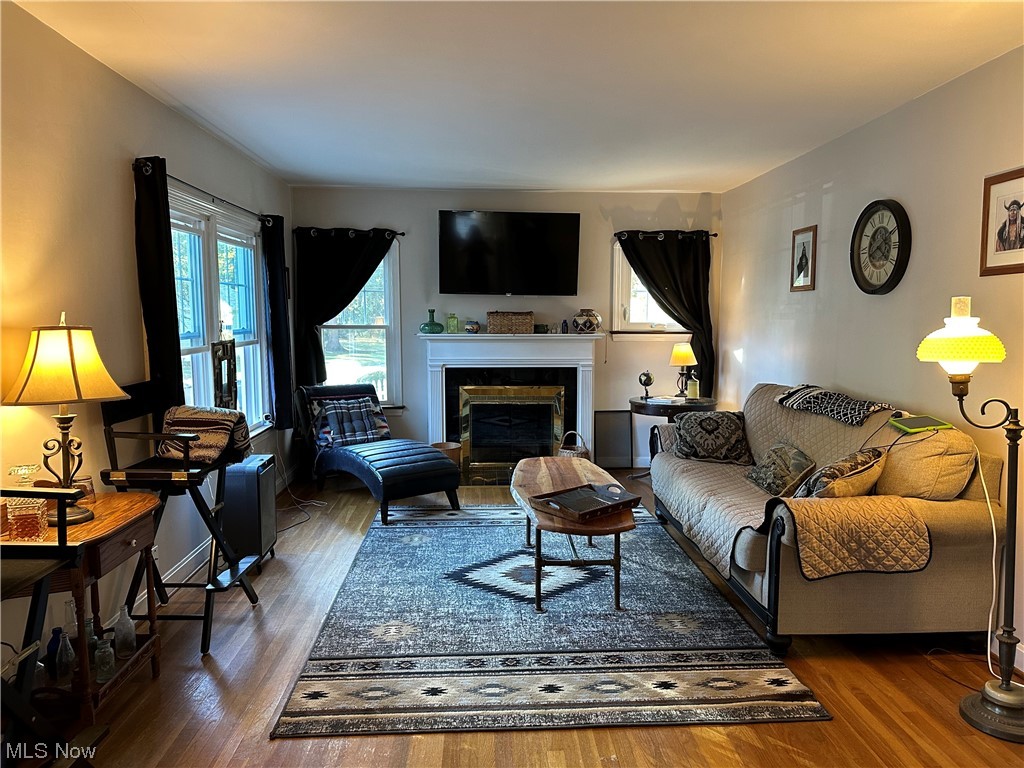 Longmere 01 - Residential