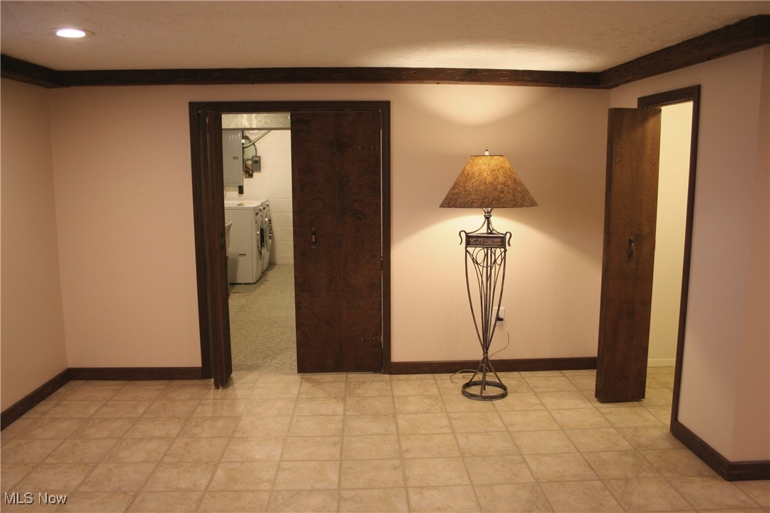 Golden Gate Estates - Residential Lease